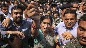 India confirma pena de muerte por la violación colectiva en Delhi en 2012