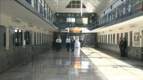 Obama se convierte en el primer presidente en ejercicio de EEUU en visitar una cárcel