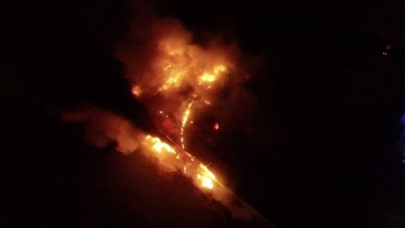 Un incendio consume bodegas en France Field, Zona Libre de Colón