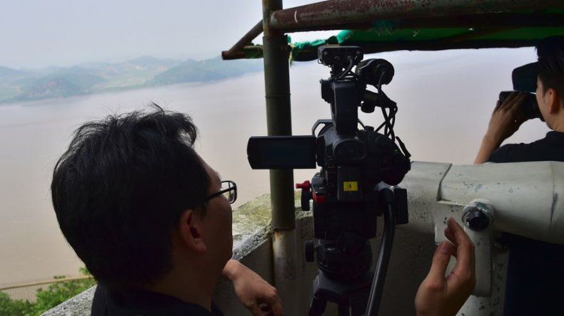 Hallan en la costa de Japón un supuesto fragmento de misil norcoreano
