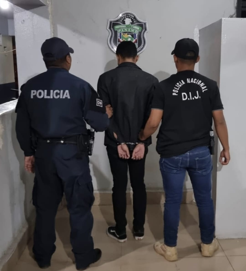 Docente aprehendido en Calidonia.