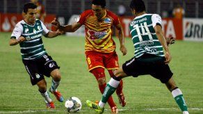 Anzoátegui rescató empate ante Santos Laguna