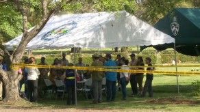 Inicia proceso de exhumación de víctimas de la invasión