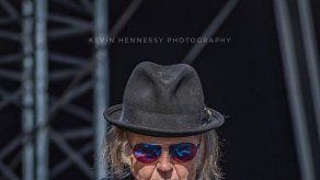 Neil Young anuncia nuevo disco con Crazy Horse para octubre