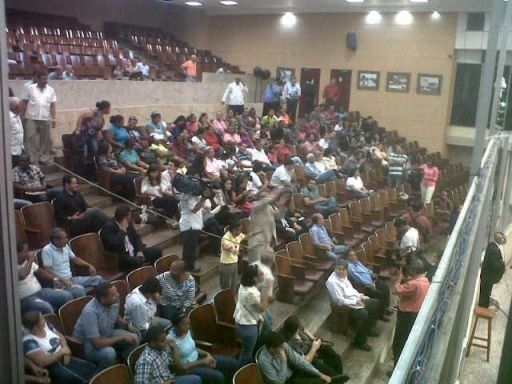 Aparicio decreta receso en el debate de la Sala Quinta