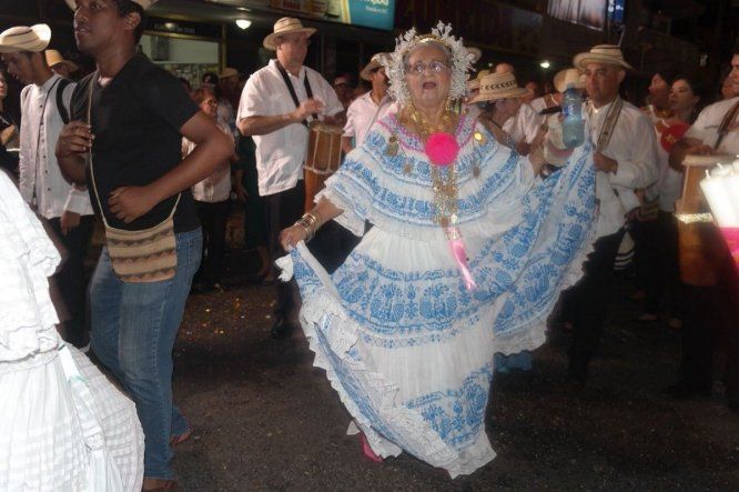 Tunas de caja y tambor tradicionales del Martes de Carnaval