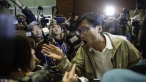 Nuevas escenas de caos en el Parlamento de Hong Kong
