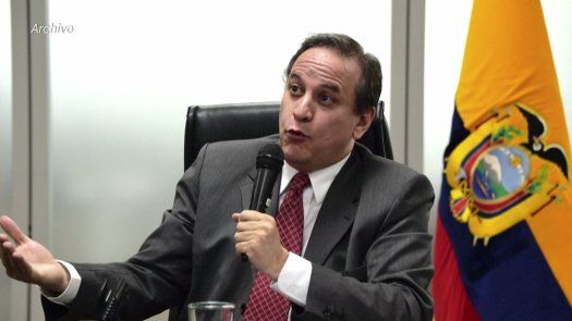 Ministro de Economía de Ecuador renuncia tras protestas indígenas