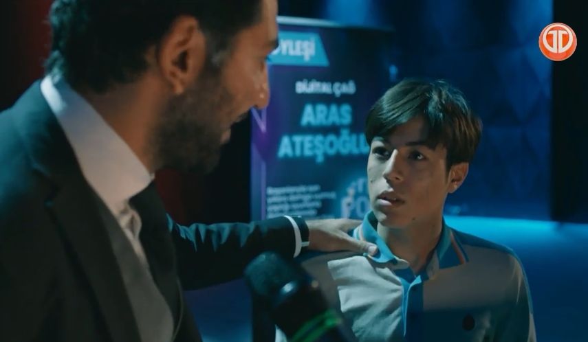 TRAICIONADA | Aras dicta conferencia en la escuela de Alí