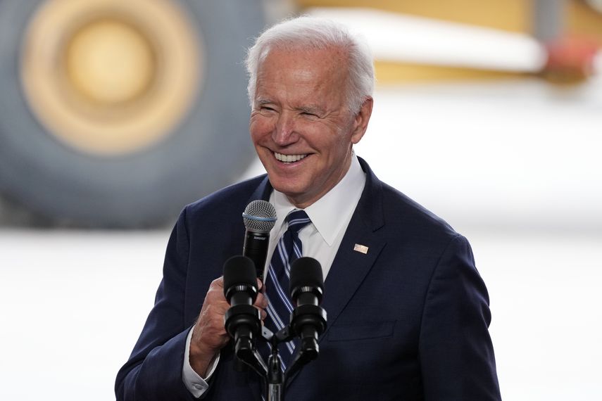 El 77% de los demócratas y solo el 10% de los republicanos aprueban a Biden.