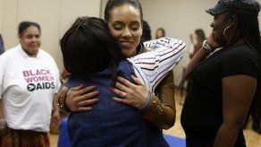 Alicia Keys hace campaña contra el VIH