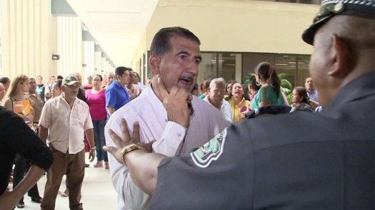 Bofetadas y puños en receso de audiencia de impugnación de circuito 9-1