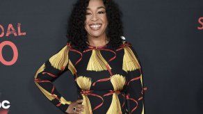 Creadora de “Scandal” Shonda Rhimes firma con Netflix