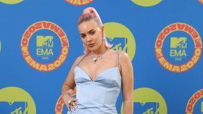 Anne-Marie se declara víctima del ghosting