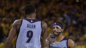 Grizzlies y Hawks igualan playoffs de las Conferencias Oeste y Este