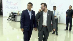 Lombana promete sacar la política del deporte