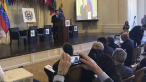 Colombia pide a China que no respalde a Maduro