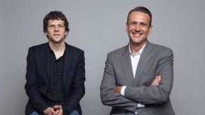 Un diálogo entre Eisenberg y Segel sobre ídolos y fama