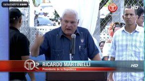 Martinelli regaña a alcalde Carrasquilla por la basura y le dice que Revisalud no sirve