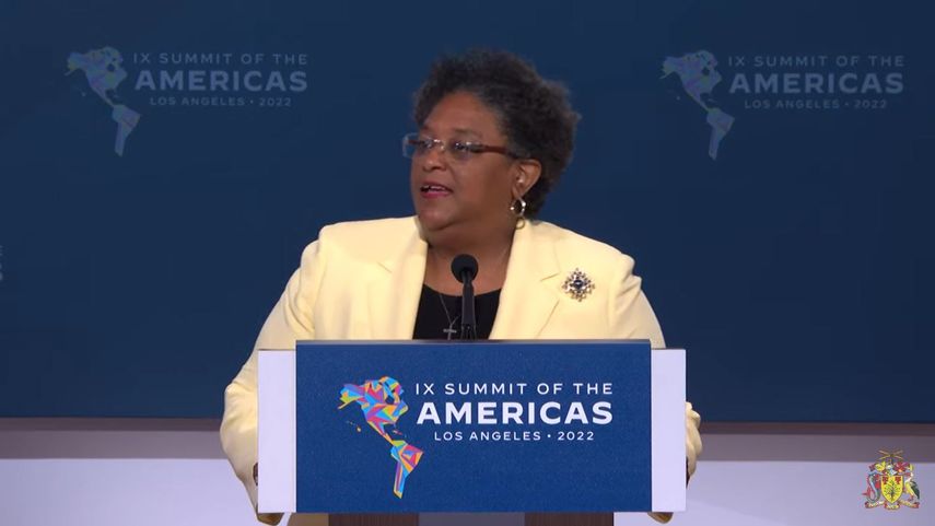 La primera ministra de Barbados