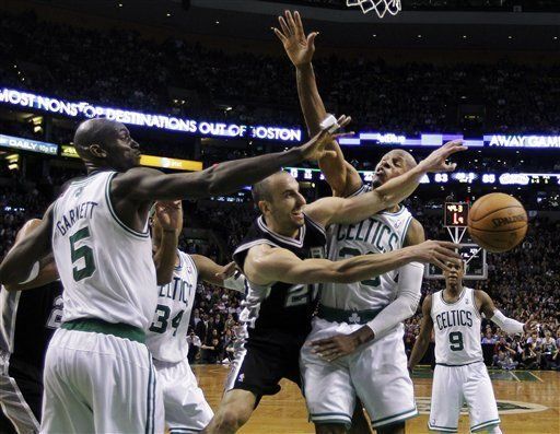 Duncan bloquea tiro crucial y Spurs gana por un punto