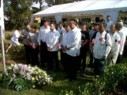 Realizan actos conmemorativos de gesta del 9 de enero