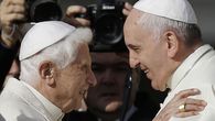 Francisco visitó más tarde a Benedicto XVI en su casa en Ciudad del Vaticano. Francisco visitó más tarde a Benedicto XVI en su casa en Ciudad del Vaticano.