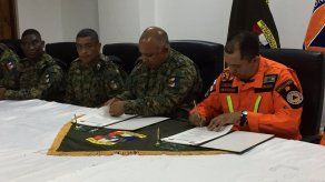 Senafront y Sinaproc fortalece colaboración con firma de convenio Senafront y Sinaproc fortalece colaboración con firma de convenio