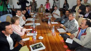 Las FARC esperan que concluya la negociación sobre problema agrario