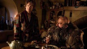 El Hobbit lidera taquilla por 3er fin de semana