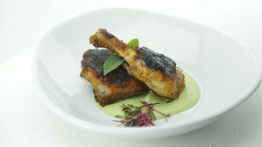 Pollo tandoori con raita de aguacate - Kristof y Pascual