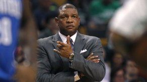 Clippers contratarían a Doc Rivers
