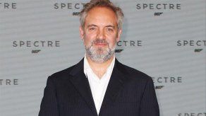 Sam Mendes podría dirigir la adaptación de la novela Benditas ruinas
