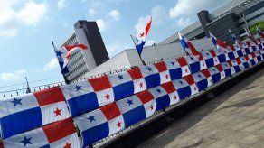 Denunciarán ante el Municipio de Panamá colocación de banderas en cerca de la Asamblea