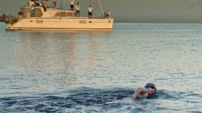 Nadadora fracasa su travesía del Estrecho de Florida