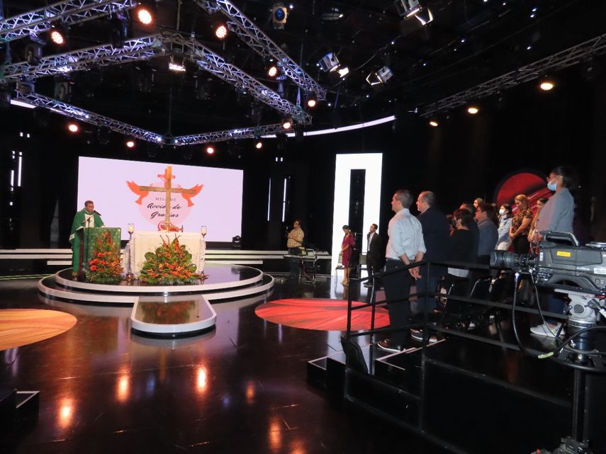 Misa de acción de Gracias por el aniversario 41 de Telemetro.