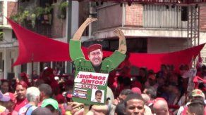 Chavistas se movilizan en apoyo a Maduro