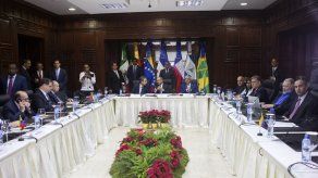 Gobierno de Maduro y la oposición buscan cerrar acuerdos en Dominicana