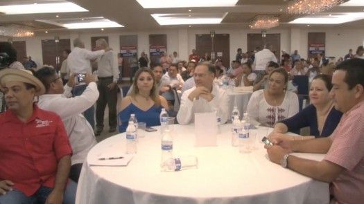 PRD rinde homenaje a los constituyentes de 1972