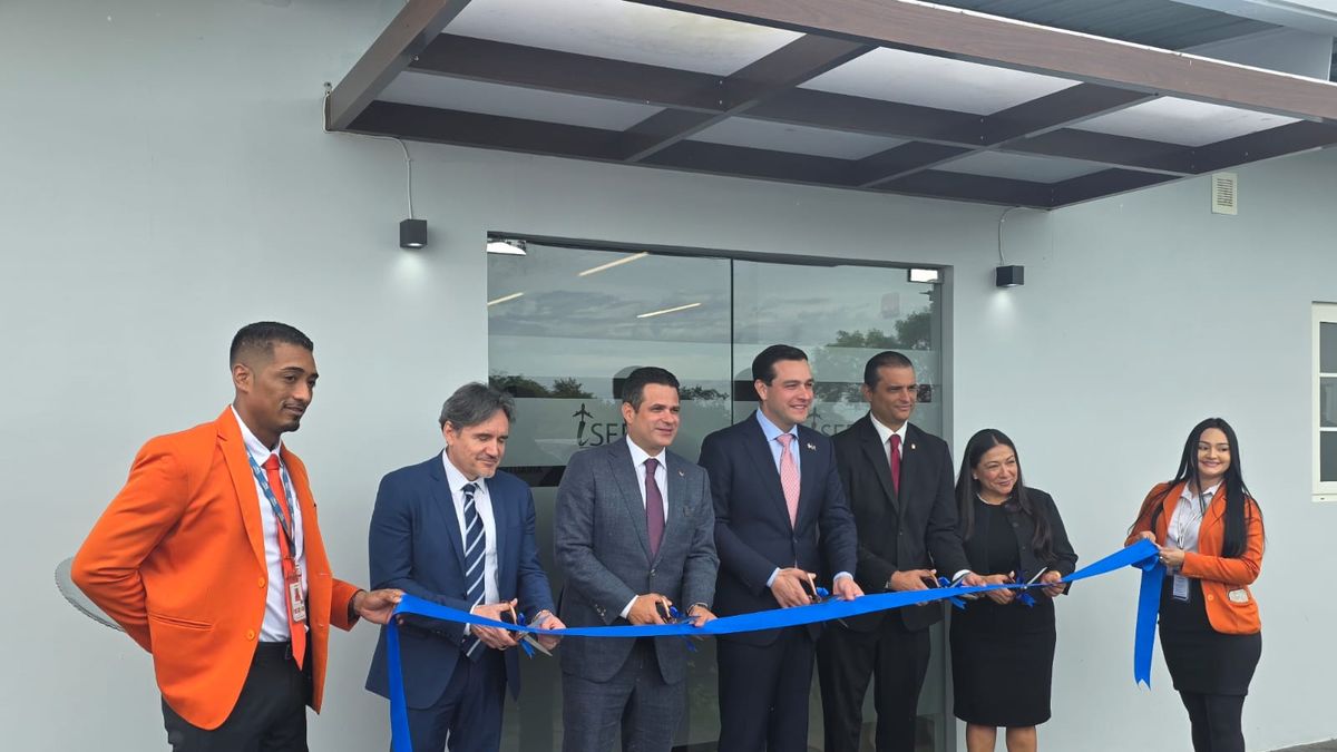 Panamá refuerza la seguridad aérea con moderna academia de entrenamiento. Panamá refuerza la seguridad aérea con moderna academia de entrenamiento.