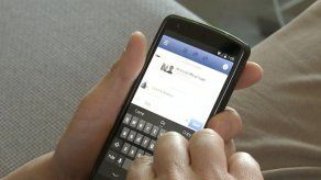 Facebook más Whatsapp
