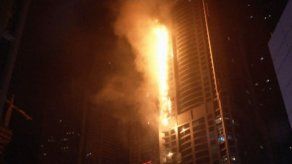 Incendio en rascacielos residencial de Dubái