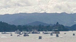 Al menos tres muertos y 30 desaparecidos por naufragio en Colombia