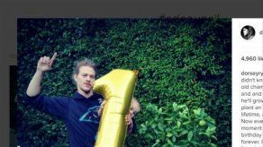 Marido de Naya Rivera le regala un naranjo a su hijo por su cumpleaños