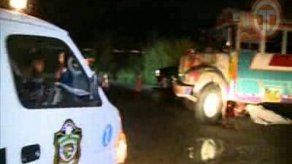 Motorizado muere tras ser arrollado por autobús