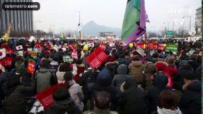 Miles de manifestantes reclamaron en Seúl dimisión de presidenta