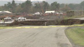 Colapsa carretera que conduce hacia las esclusas en Gatún