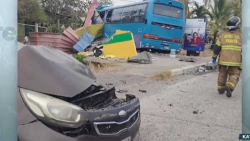 Accidente en la vía Panamericana en Chame.