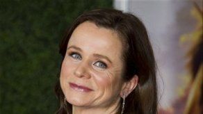 La estrella de War Horse Emily Watson le teme a los caballos