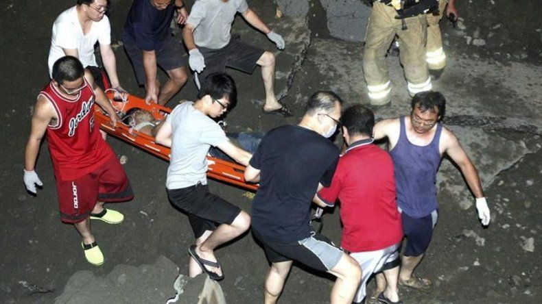 Piden revisión ante explosiones de gas que han causado 26 muertos en Taiwán